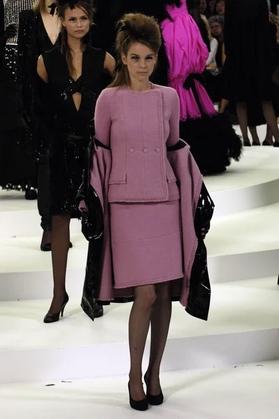 Look 2
